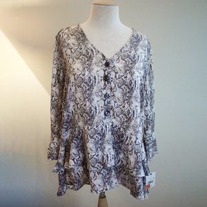 Ophelia Rose Animal Print Top Size L NWT